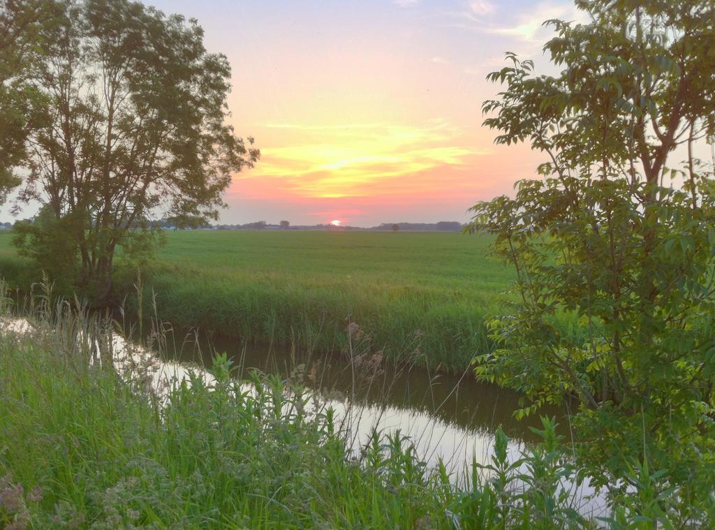 Theaterherberg Warfhuizen Buitenkant foto